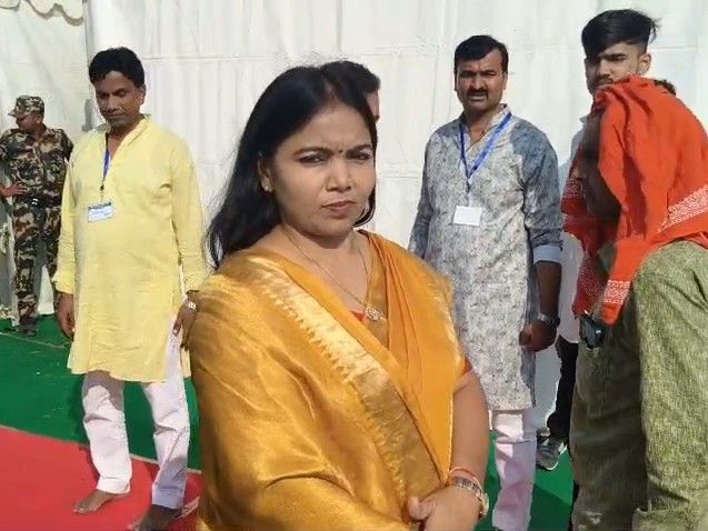खड़गे के बयान पर भड़कीं भाजपा विधायक संगीता कुमारी:PM मोदी के पिता पर टिप्पणी को बताया शर्मनाक, कहा- देशवासियों से माफी मांगें कांग्रेस अध्यक्ष