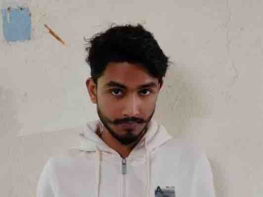 मोतिहारी में डकैती के आरोपी की पहचान:CCTV फुटेज से प्रियांशु सिंह का नाम आया सामने, 10 हजार का इनाम घोषित