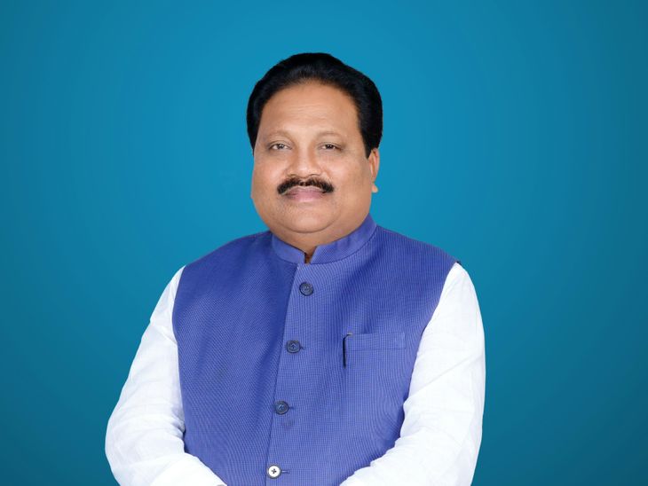 'मेरी पहचान अररिया की जनता से, प्रमाणपत्र की मोहताज नहीं':प्रशांत किशोर के बयान पर अररिया में सांसद प्रदीप सिंह का पलटवार