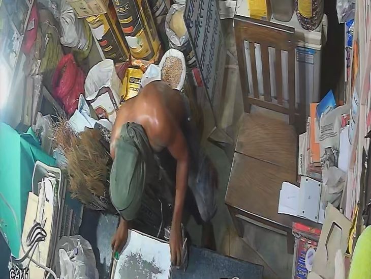 Saharsa Theft Case | Shop Burglary Near Nagar Parishad CCTV Footage