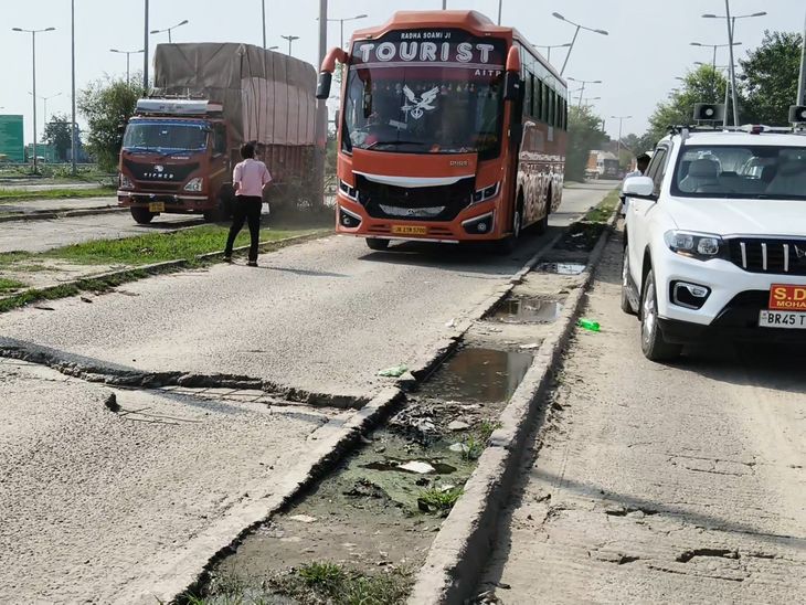 कैमूर में जांच चौकी पर सर्वर डाउन:2 घंटे तक लाइन में फंसे रहे ट्रक ड्राइवर, चालान कटवाने के लिए करना पड़ा इंतजार; बोले-अब तक कुछ नहीं खाया