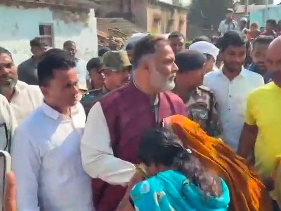 मधेपुरा में प्रिंस के परिजन से मिले पप्पू यादव:बोले- दोषियों को सजा दिलाने के लिए हरसंभव पहल करेंगे, 3 बदमाश गिरफ्तार