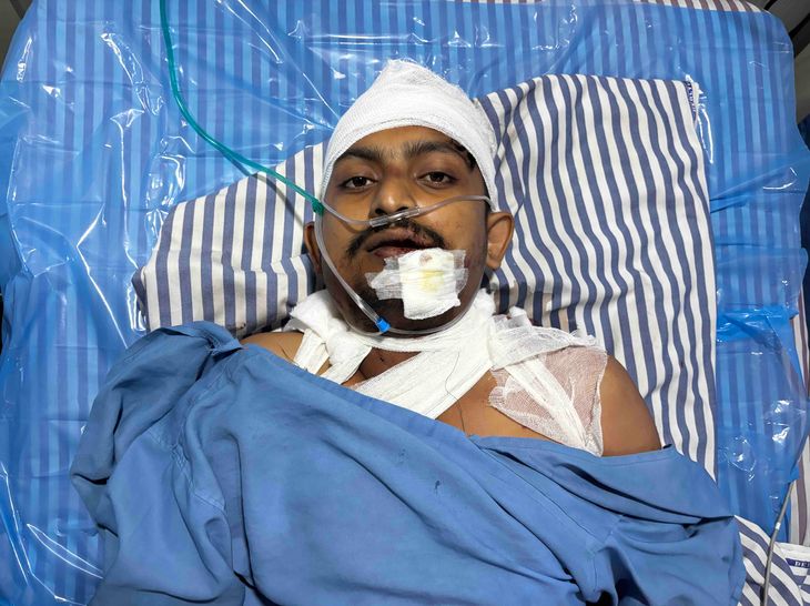मोतिहारी-बीटेक छात्र पर चाकू से हमला, चेहरे-गर्दन 5 वार:गंभीर हालत में रहमानिया मेडिकल सेंटर में भर्ती; आरोपी फरार, जांच शुरू