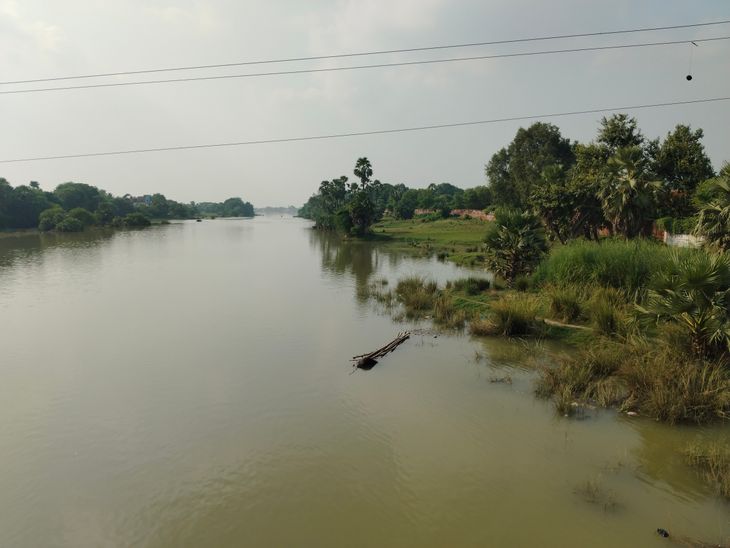 बक्सर में गंगा का जलस्तर स्थिर:59.18 मीटर पर ठहरा, वार्निंग लेवल से 14 सेंटीमीटर नीचे