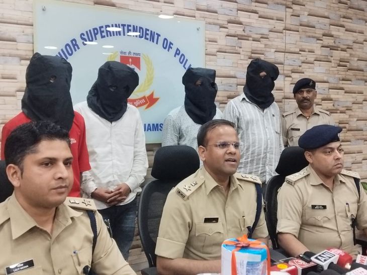 जमशेदपुर में कारोबारी रंजिश में हत्या की साजिश नाकाम:चार गिरफ्तार, हथियारों के साथ पकड़े गए; बिहार से बुलाए गए थे शूटर