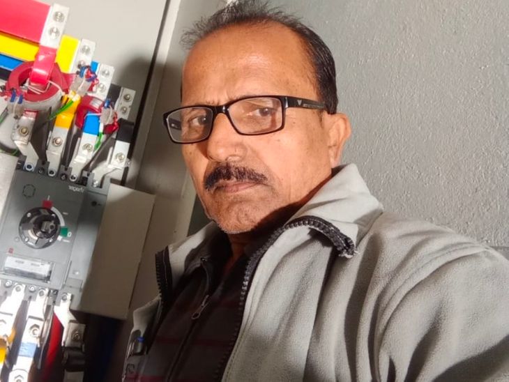 समस्तीपुर में साइकिल सवार दुकानदार की मौत:तेज रफ्तार बालू लोडेड ट्रक ने रौंदा, ड्राइवर फरार; हादसे के विरोध में रोड जाम