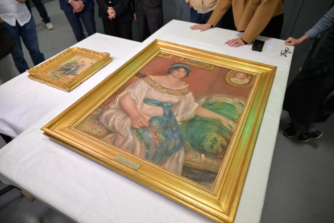 France Renoir Heist 7 644 s1440x960.jpg