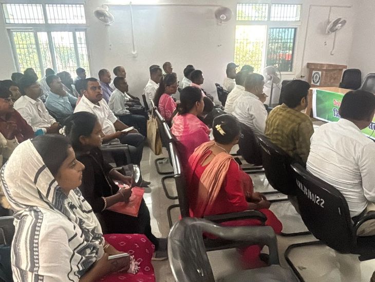 शेखपुरा में सुरक्षित बचपन अभियान के तहत स्पेशल प्रोग्राम:30 अक्टूबर तक 247 सरकारी और गैर सरकारी शिक्षण संस्थानों में कार्यक्रम