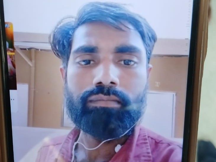 ट्रक की चपेट में आने से मजदूर की मौत:गोपालगंज में बाइक सवार चचेरा भाई गंभीर रूप से घायल, अस्पताल में भर्ती