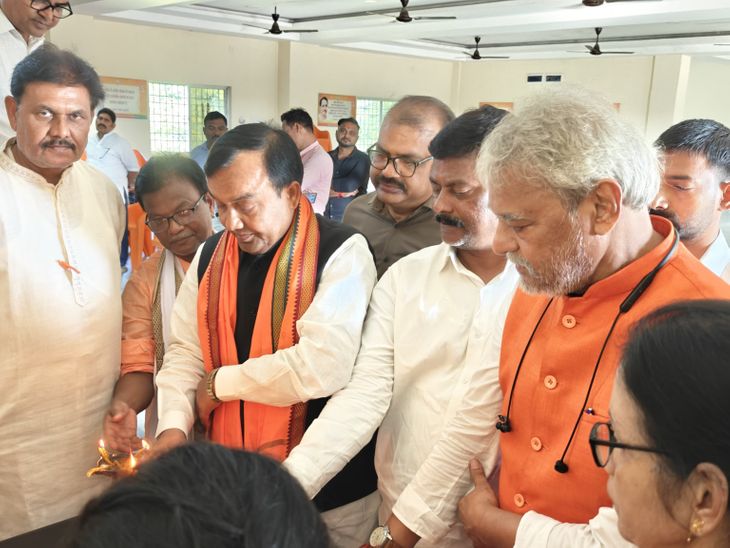 SIR पर विपक्ष के खिलाफ जनता के बीच जाएगी BJP:किशनगंज में बैठक कर कार्यकर्ताओं से जनता के बीच जाने की अपील