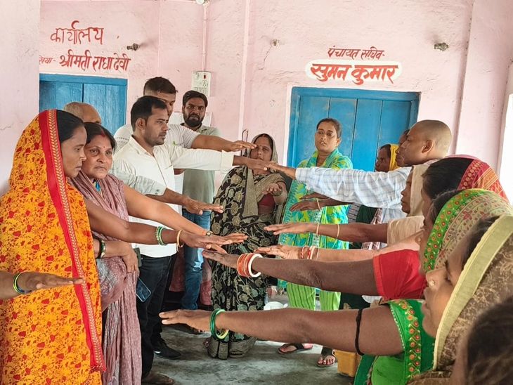 बोचहाँ की 20 पंचायतों में गांधी जयंती पर ग्रामसभा आयोजित:विकास कार्यों पर चर्चा हुई, नशामुक्ति की शपथ दिलाई गई