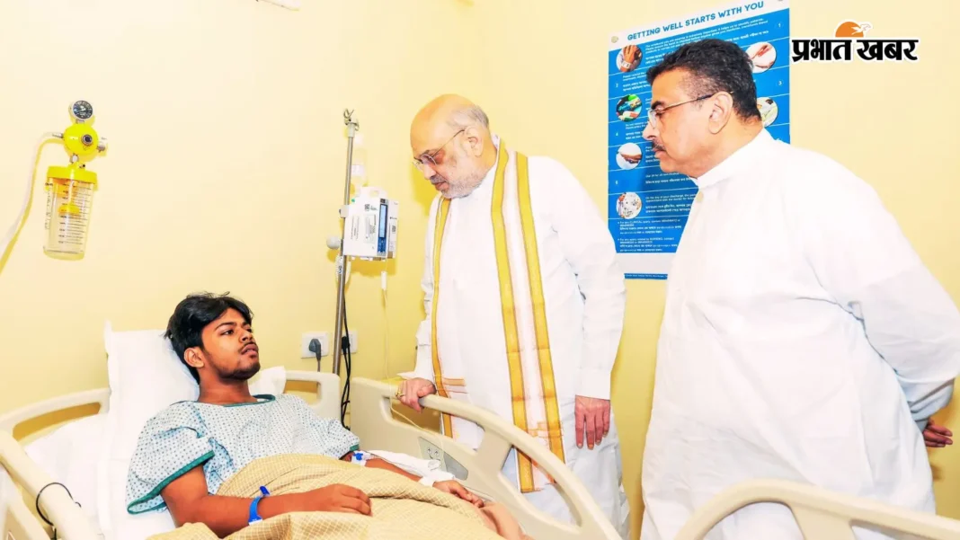 कालीघाट में पूजा के बाद अस्पताल पहुंचे अमित शाह, भगदड़ में घायल लोगों से मिले, सभी कार्यक्रम रद्द