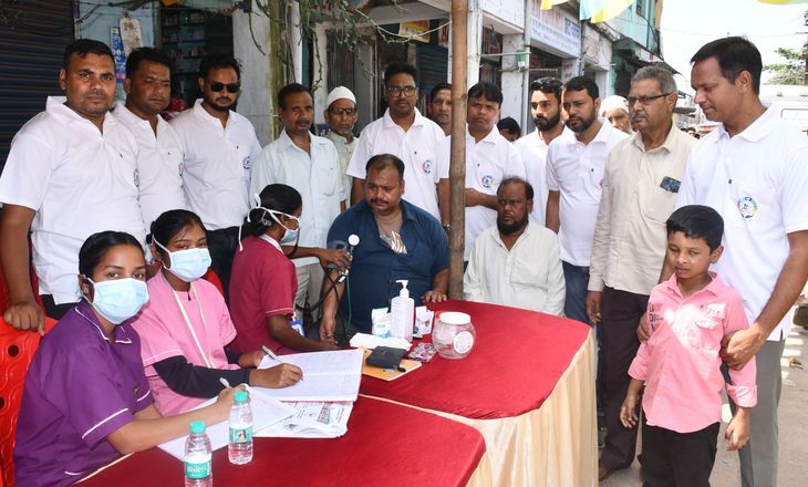 स्वास्थ्य शिविर में 120 लोगों की जांच की गई
