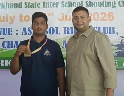 राष्ट्रीय शूटिंग प्रतियोगिता में भाग लेने भोपाल पहुंचे लोहरदगा के सैफ अख्तर