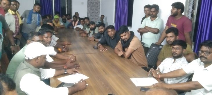 त्रिपक्षीय वार्ता बेनतीजा, हड़ताल जारी