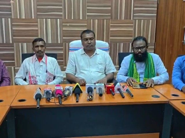 पारसनाथ पहाड़ पर 4-5 नवंबर को आदिवासी धर्म सम्मेलन:सीएम हेमंत सोरेन भी होंगे शामिल, आयोजन समिति ने शुरू कीं तैयारियां