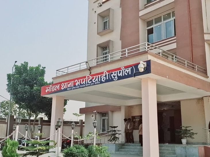 सुपौल-नाबालिग लड़का-लड़की की शादी का VIDEO:लड़की के पिता के आवेदन पर केस दर्ज, दोनों को किया रेस्क्यू; वीडियो बनाने वालों की तलाश