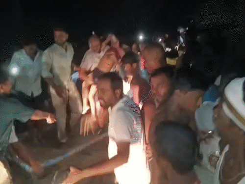 बिहार के वैशाली में गंगा में नाव डूबी, 13 मौतें:मरने वालों में एक ही परिवार की 7 बच्चियां; सभी श्राद्ध का भोज खाने जा रहे थे
