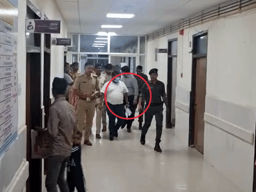 मुजफ्फरपुर- जमानत के बाद भी बढ़ी मुसहरी सीओ की मुश्किलें:सदर और मुसहरी थाने में नए मामले दर्ज, एसएसपी बोले- बख्शे नहीं जाएंगे दोषी