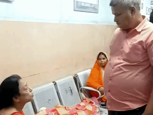 भोजपुर में 18 साल की लड़की ने की खुदकुशी:कमरे में पंखे से लटका मिला शव, मां बोली- आर्थिक तंगी से परेशानी थी