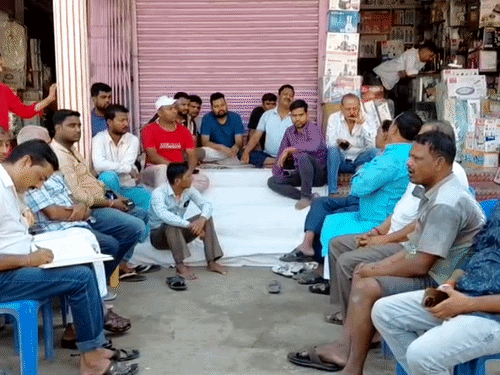 लूट के विरोध में स्वर्ण व्यवसायियों ने बंद रखी दुकानें:बैठक कर जताई नाराजगी; कहा- न चोरी का खुलासा होता है और न ही लूटे गए सामान की बरामदगी