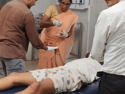 भोजपुर में खाने-पीने के विवाद में बदमाश ने मारी गोली:घायल बोला- पूजा पंडाल के पास दोस्तों संग बैठा था, आरोपी से पहले से भी चल रहा था झगड़ा