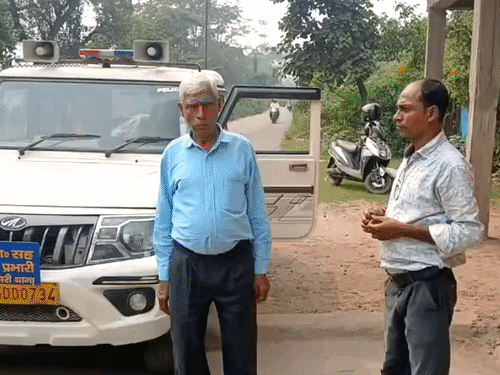 बोकारो में 21.40 लाख रुपए की लूट:बाइक सवार दो बदमाशों ने मनसा सिंह गेट के पास की वारदात, ATM में डाले जाने थे रुपए