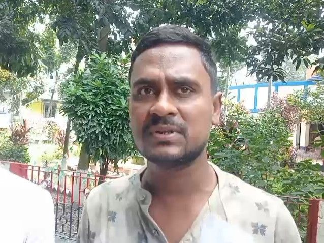 सरकारी शिक्षक पर नौकरी के नाम पर ठगी का आरोप:पीड़ित ने SP से मांगी मदद; पटना में कराई फर्जी ट्रेनिंग, दिया फर्जी जॉइनिंग लेटर