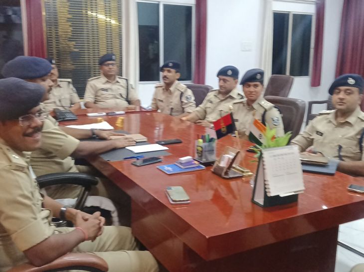 मधुबनी में आर्केस्ट्रा से 9 नाबालिग बालिकाएं मुक्त:लौकहा, लौकही और राजनगर थाना क्षेत्रों में पुलिस की छापेमारी, 3 गिरफ्तार