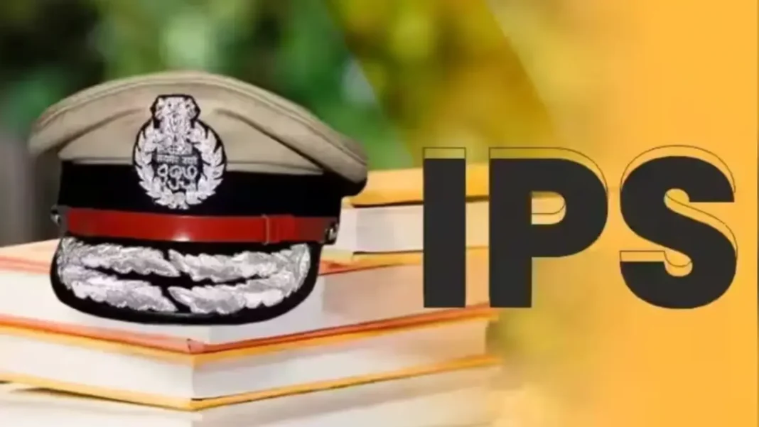 कोलकाता दुर्गा पूजा पंडाल में भगदड़ के बाद भीड़ कंट्रोल करने के लिए मैदान में उतरे 9 आईपीएस
