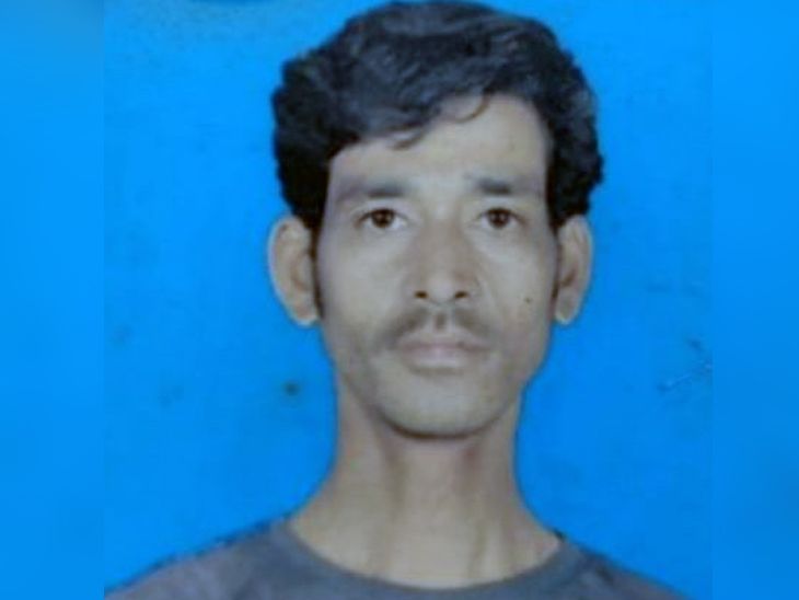 मजदूर का शव 28 घंटे बाद तालाब से निकाला गया:लातेहार में पत्नी के सामने डूबा था पति, NDRF ने 6 घंटे चलाया सर्च ऑपरेशन
