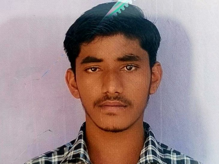 गिरिडीह में पिकअप-बाइक की टक्कर में युवक की मौत:बाइक सवार दूसरा युवक गंभीर रूप से घायल, सिहोडीह में हुआ हादसा; ड्राइवर फरार