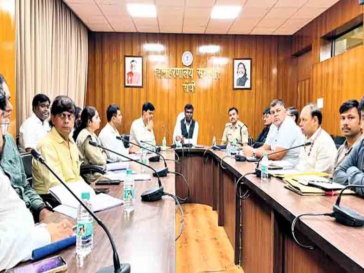 एसआईआर:नोटिस पर दफ्तर आने की जरूरत नहीं, अब घर-घर जाकर बीएलओ लेंगे दस्तावेज