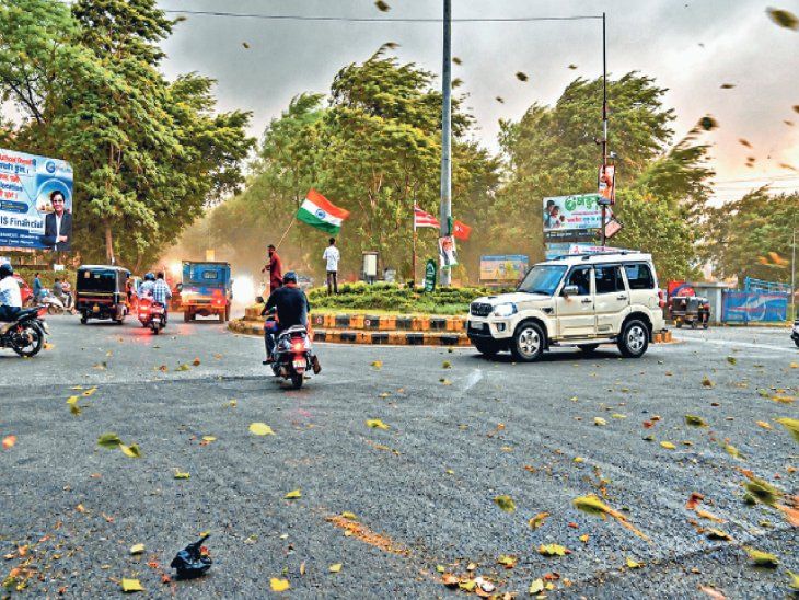 आज विशाखापट्टनम तट से टकराएगा 'अर्नब तूफान':रांची में आज भारी बारिश का ऑरेंज अलर्ट, सभी स्कूलों में आज और कल छुट्टी रहेगी