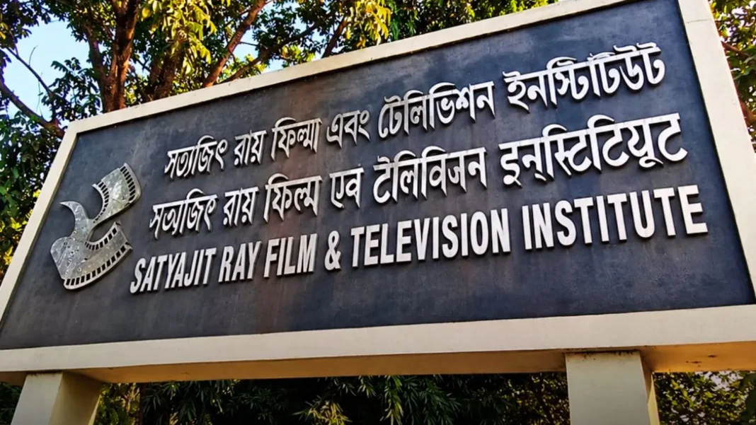 कुलपति पर हमले और तोड़फोड़ के आरोप में SRFTI के 6 छात्र निष्कासित, छात्र संघ ने दी कानूनी कार्रवाई की चेतावनी